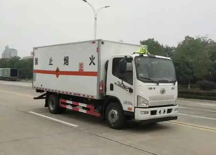 富宁爆破器材运输车可以上高速吗？