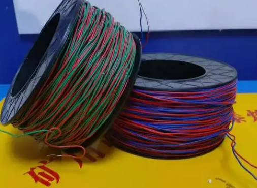 富宁放炮线的主要材质有哪些？不同材质的适用场景有何区别？